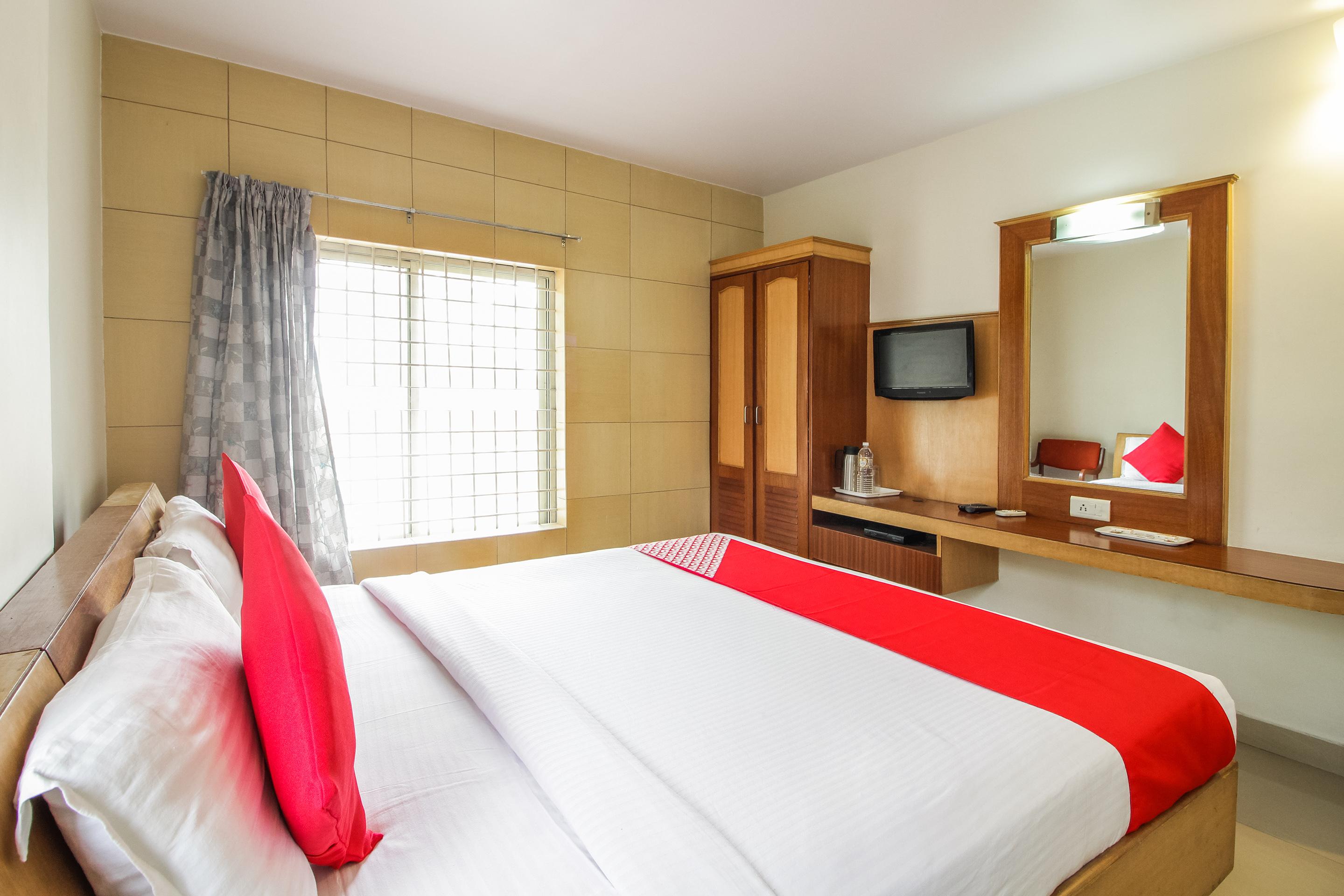 Hotel White Parrot Mysore Esterno foto