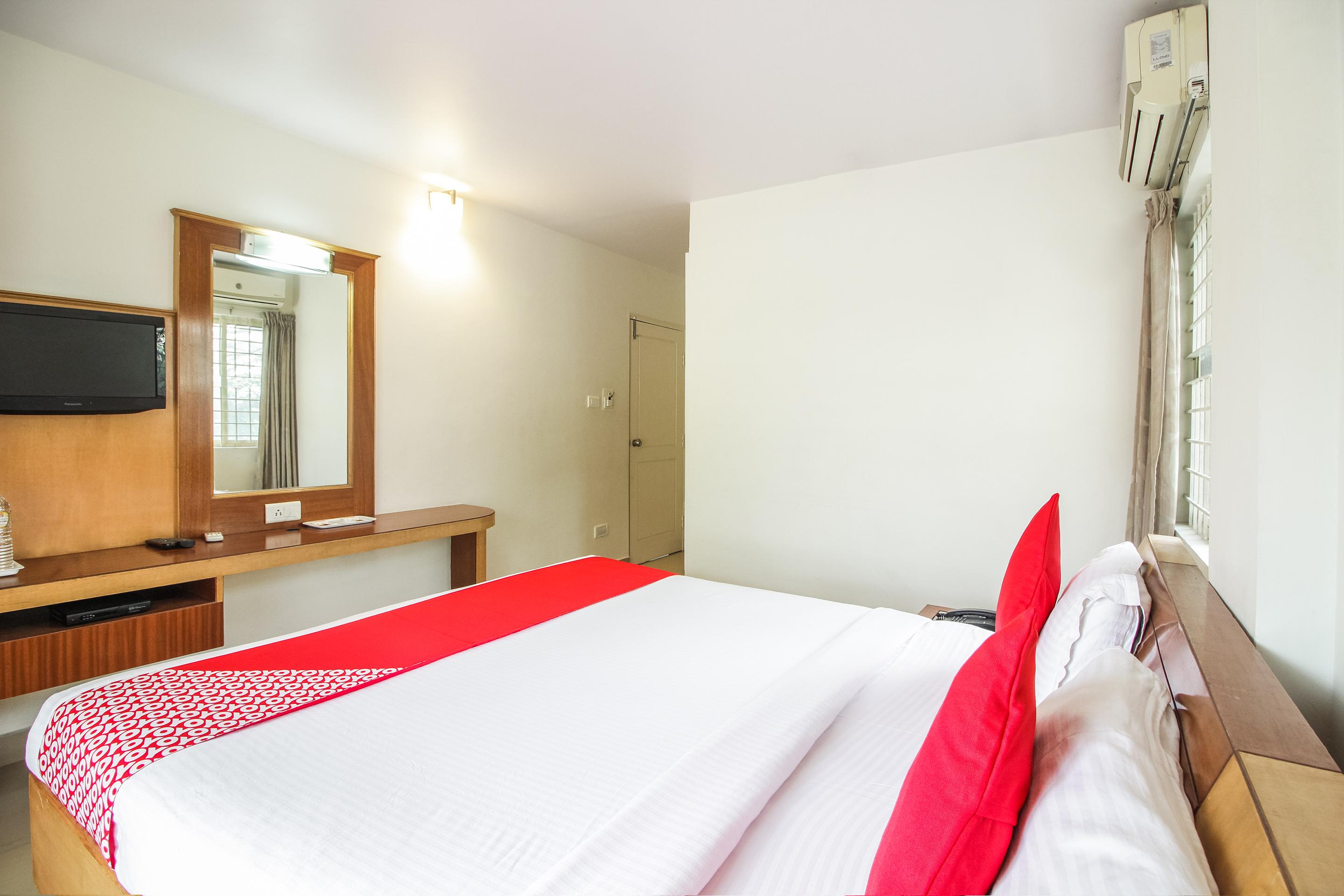 Hotel White Parrot Mysore Esterno foto