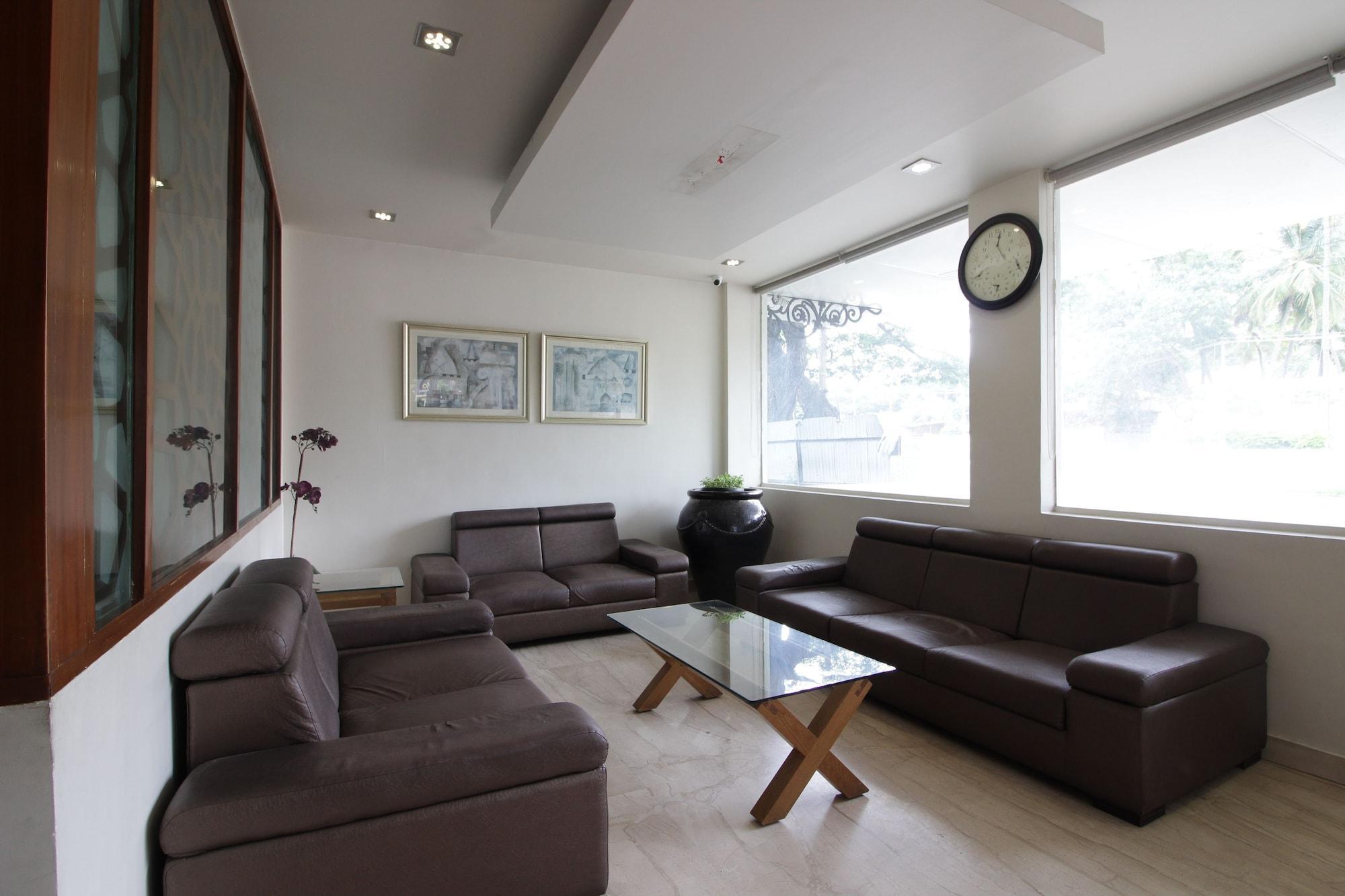 Hotel White Parrot Mysore Esterno foto