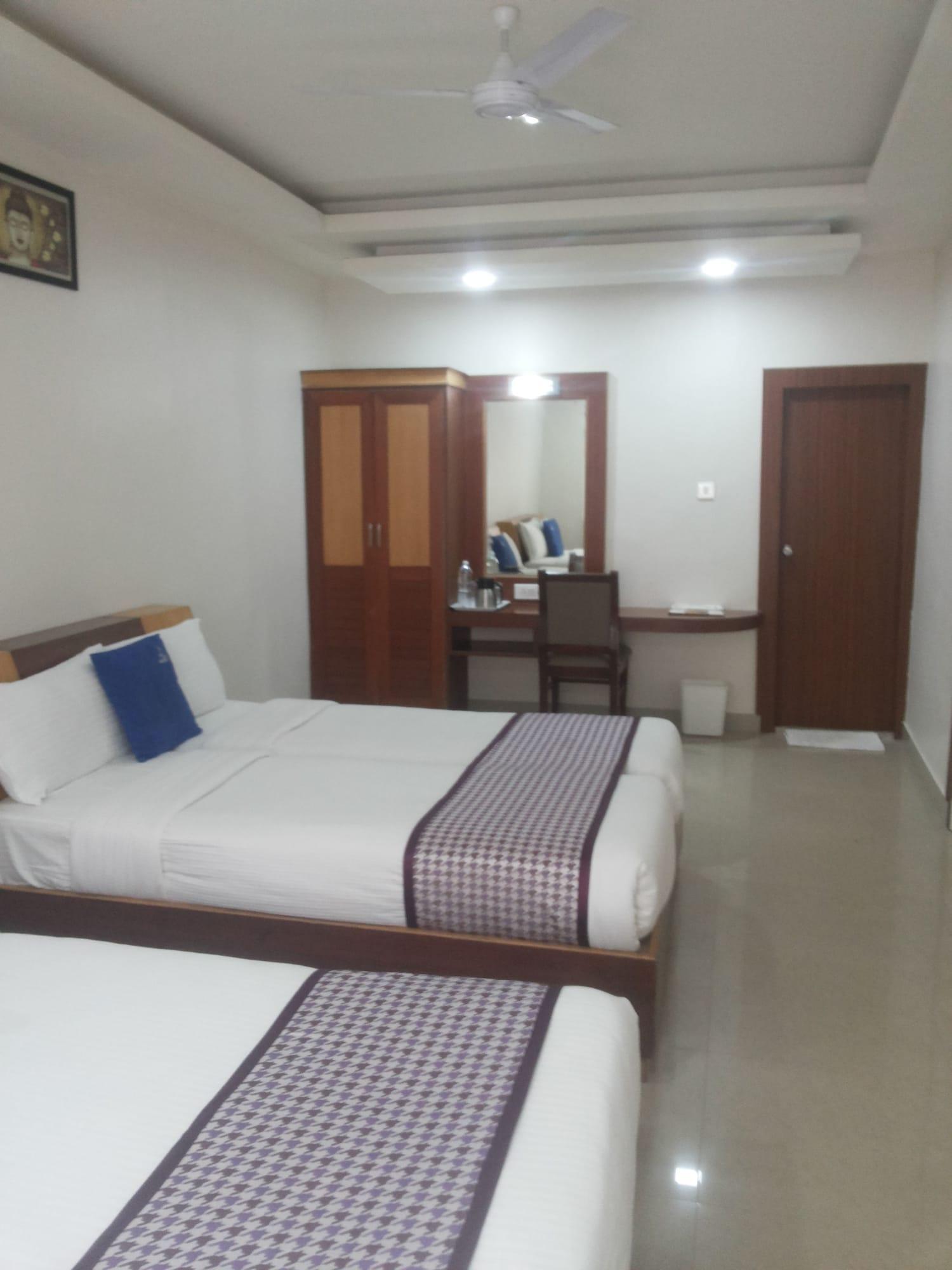 Hotel White Parrot Mysore Esterno foto