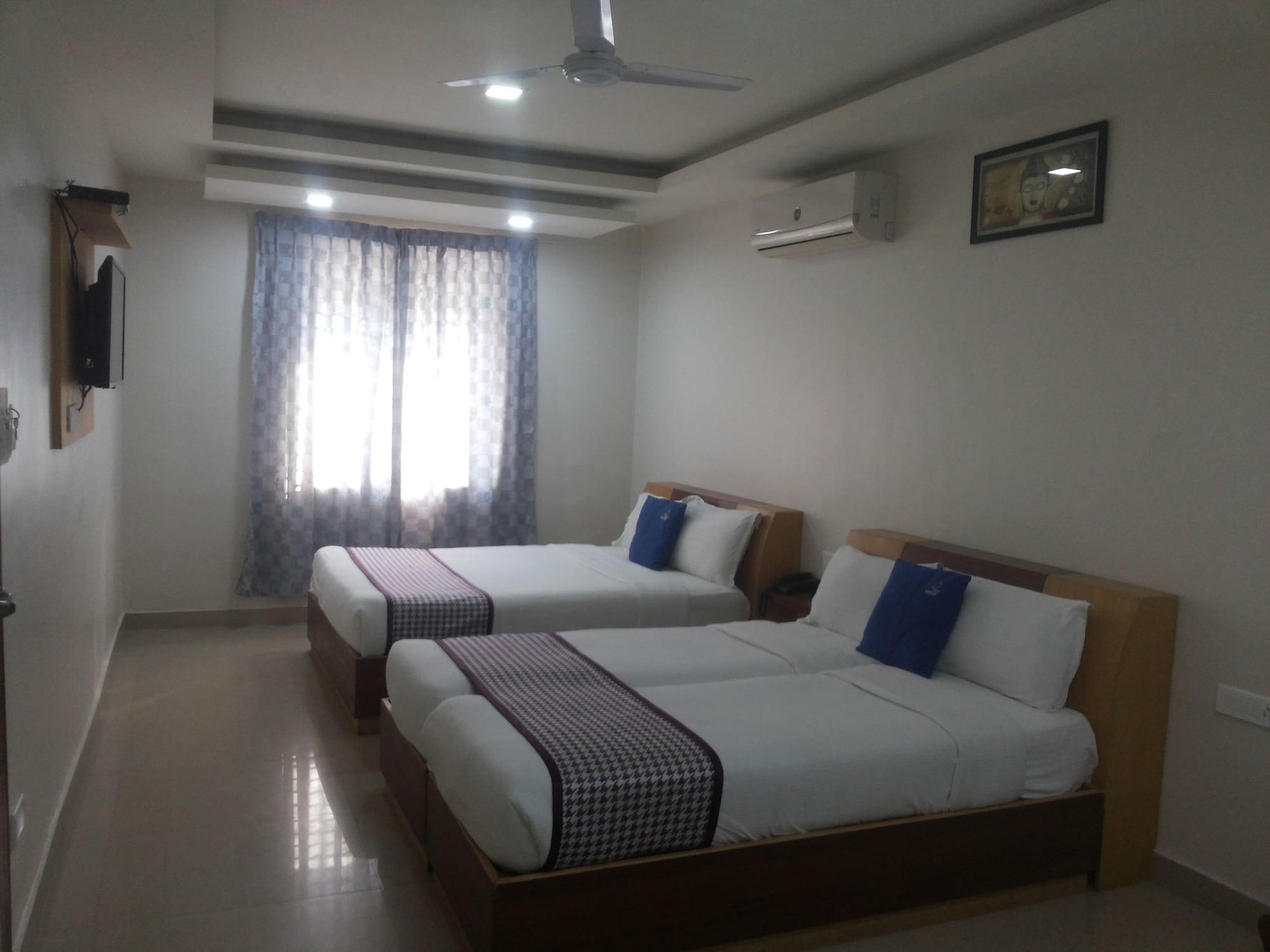 Hotel White Parrot Mysore Esterno foto